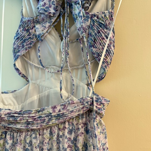 ASTR The Label Primrose cutout Maxi Dress - Blue purple floral / L - Picture 8 of 11